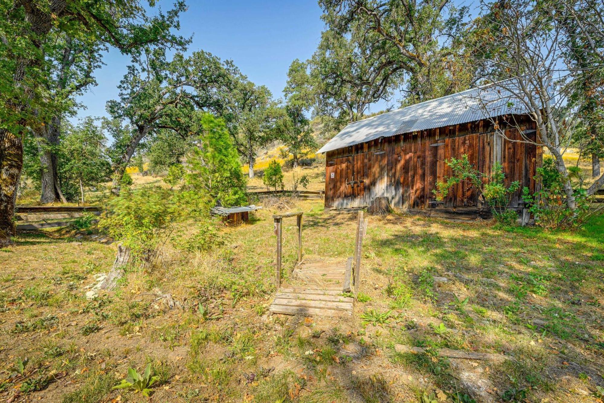 Cozy Family-friendly Retreat With Fireplace! Holiday home Badger