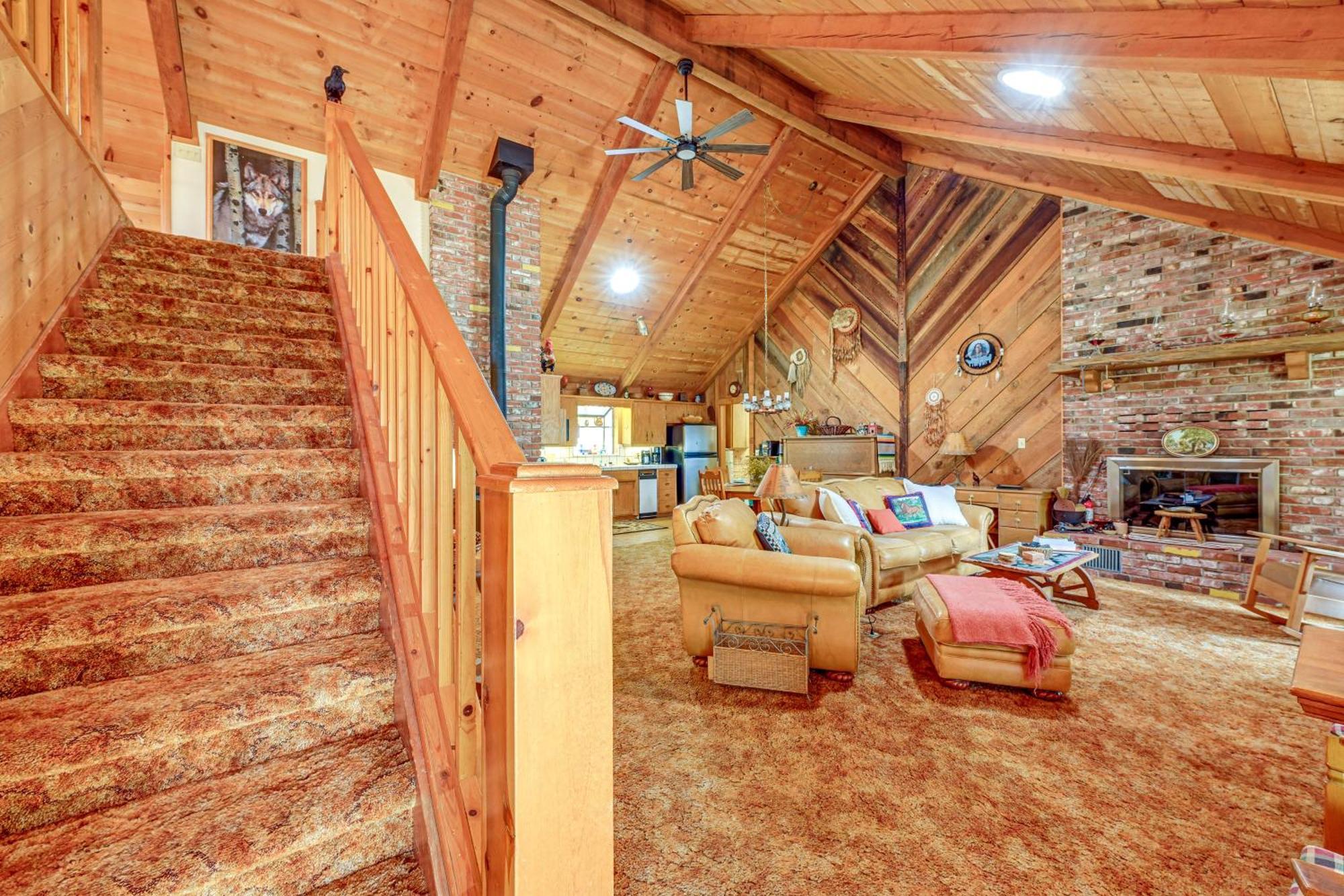 Holiday home Cozy Family-friendly Retreat With Fireplace! Badger